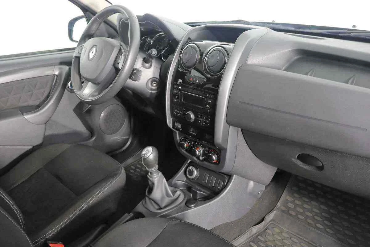 Renault Duster, Черный, 2015, Механическая, 143 л.с., цена от 749 000 руб.