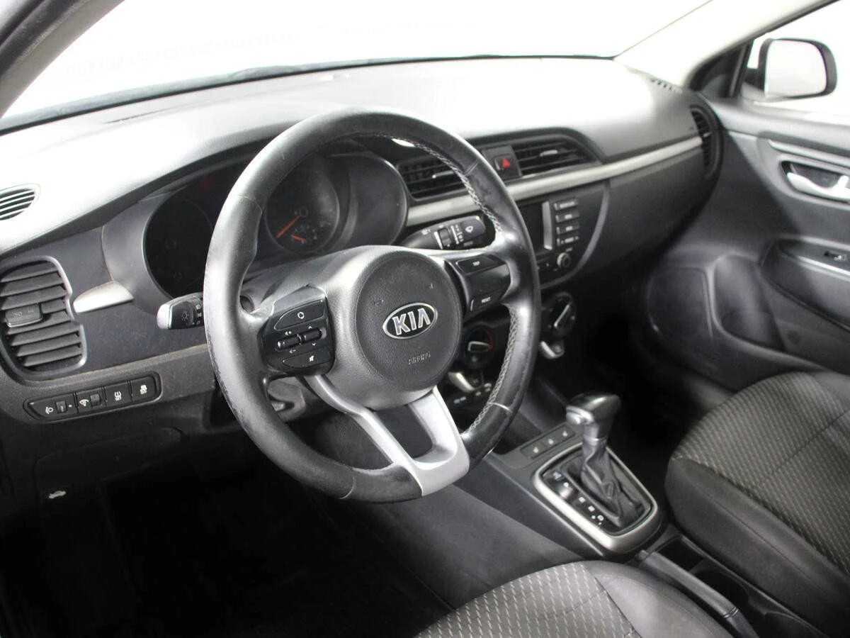 KIA RIO, Белый, 2017, Автоматическая, 123 л.с., цена от 672 000 руб.