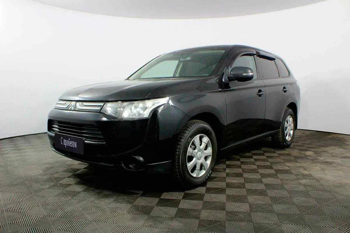 Mitsubishi Outlander, Черный, 2014, Вариатор, 146 л.с., цена от 956 000 руб.