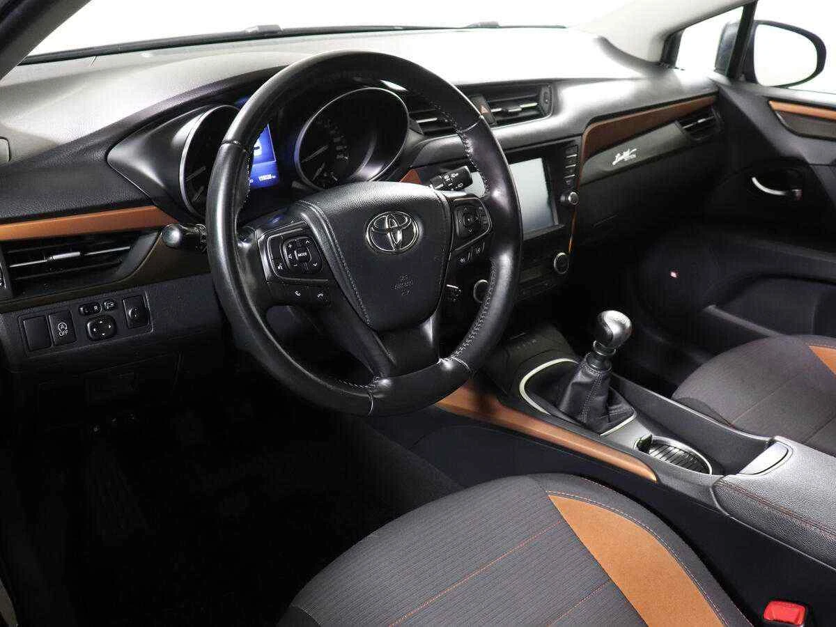 Toyota Avensis, Черный, 2018, Механическая, 143 л.с., цена от 1 125 000 руб.