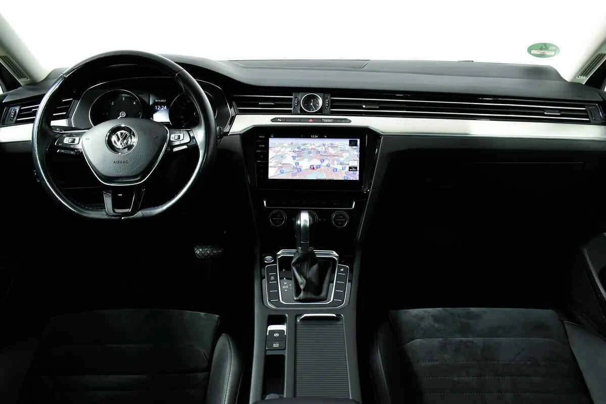 Volkswagen Passat, Серебряный, 2018, Робот, 190 л.с., цена от 1 205 000 руб.
