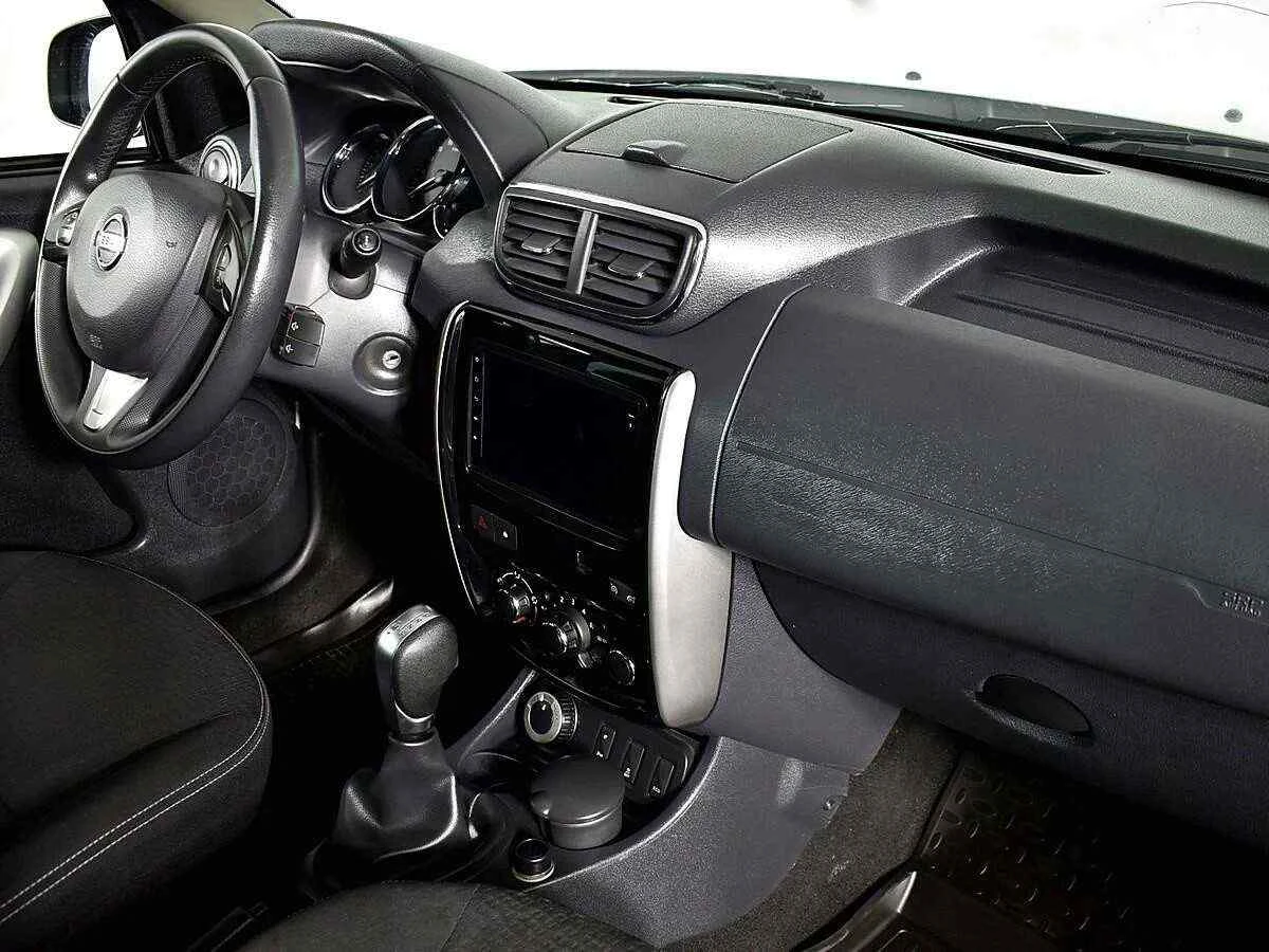 Nissan Terrano, Серебряный, 2017, Автоматическая, 143 л.с., цена от 789 000 руб.