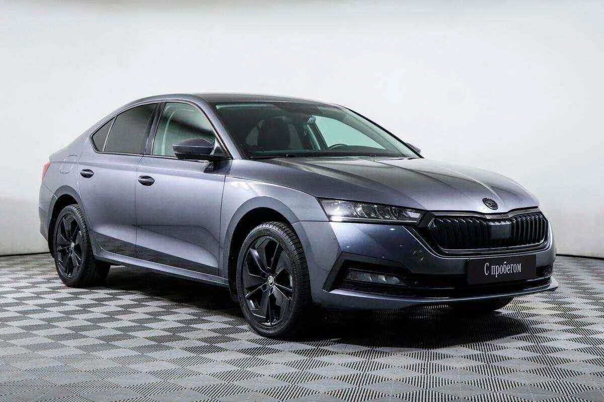 Skoda Octavia, Серый, 2021, Робот, 150 л.с., цена от 1 670 000 руб.