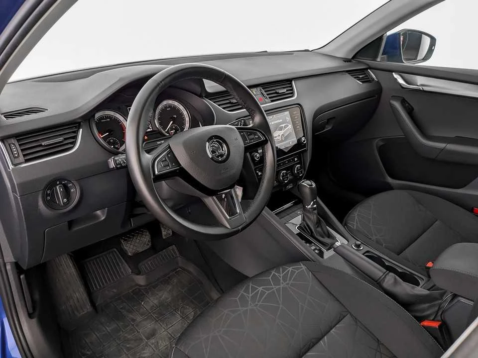 SKODA OCTAVIA, Синий, 2020, Робот, 180 л.с., цена от 2 412 800 руб.