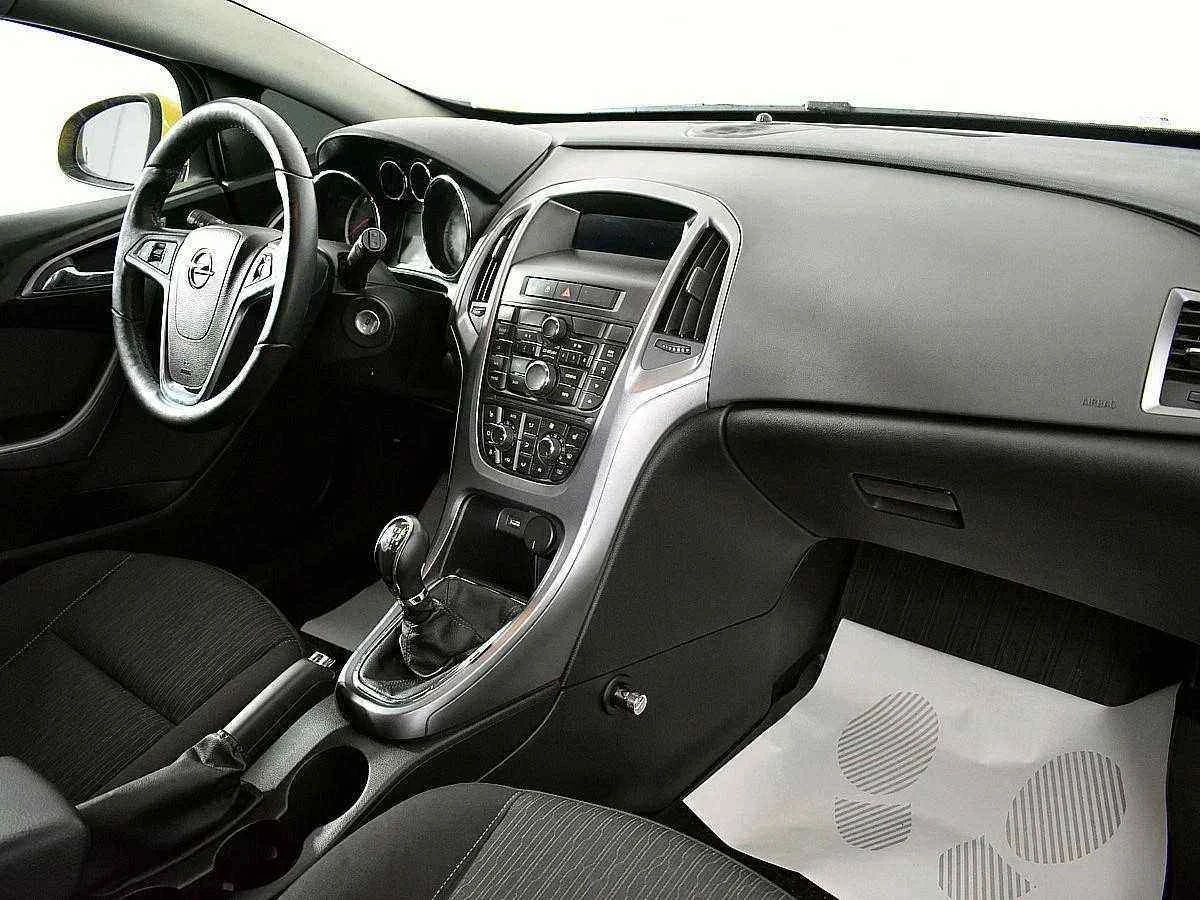 Opel Astra, Желтый, 2014, Автоматическая, 140 л.с., цена от 470 000 руб.