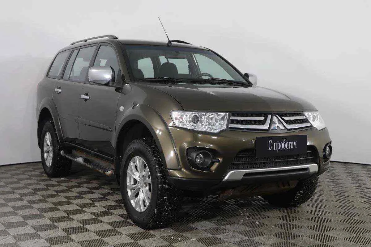 Mitsubishi Pajero Sport, Коричневый, 2014, Автоматическая, 178 л.с., цена от 1 476 500 руб.