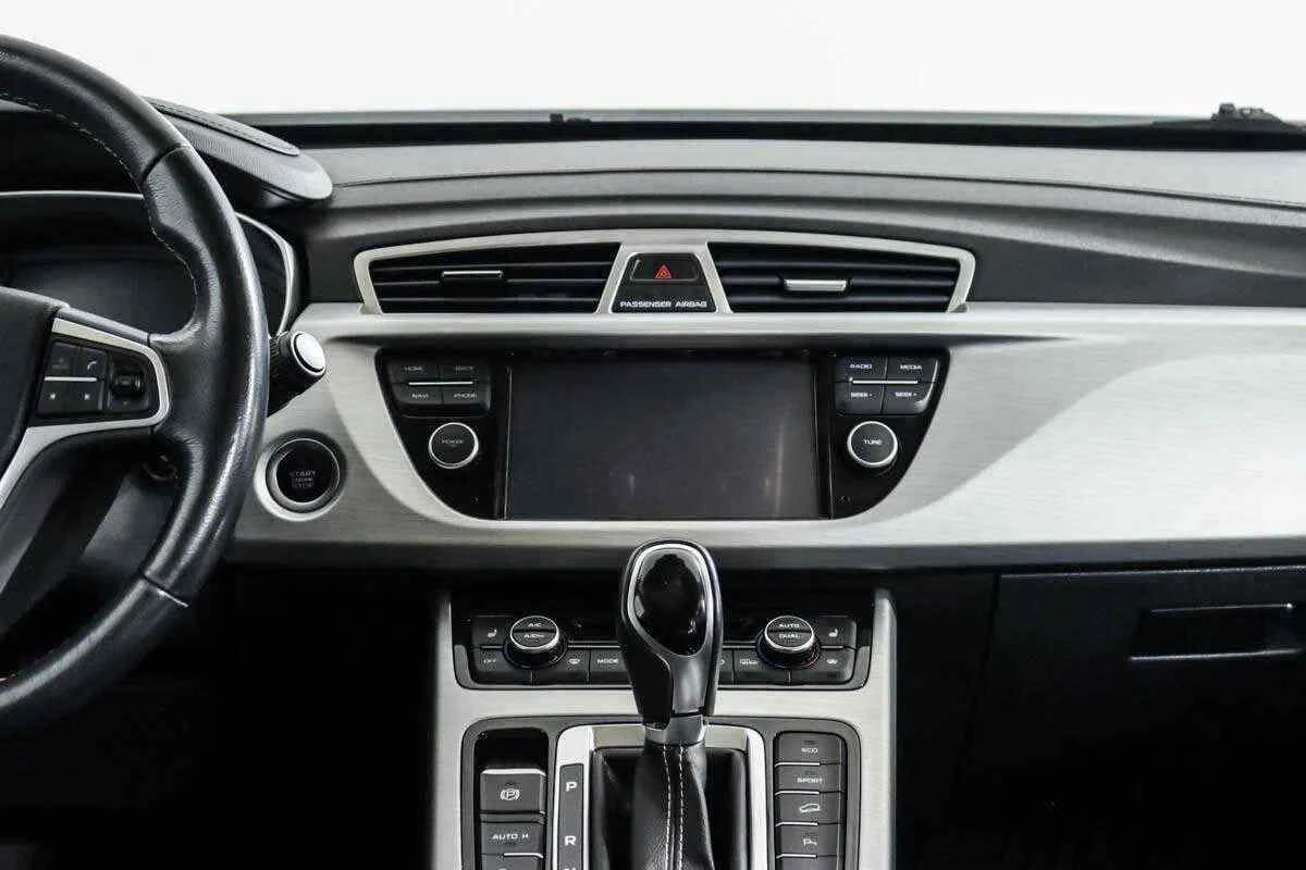 Geely Atlas, Коричневый, 2019, Автоматическая, 149 л.с., цена от 1 240 000 руб.