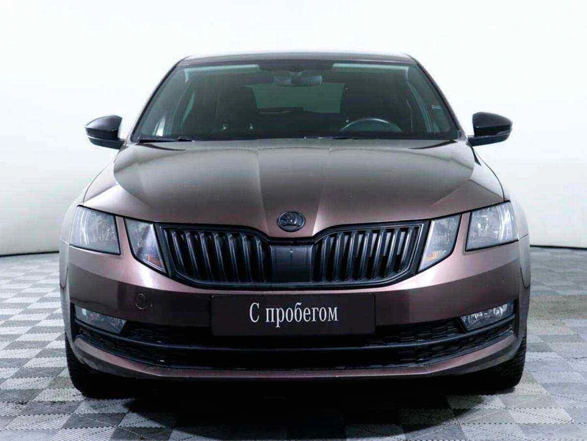 Skoda Octavia, Коричневый, 2018, Робот, 150 л.с., цена от 1 000 000 руб.