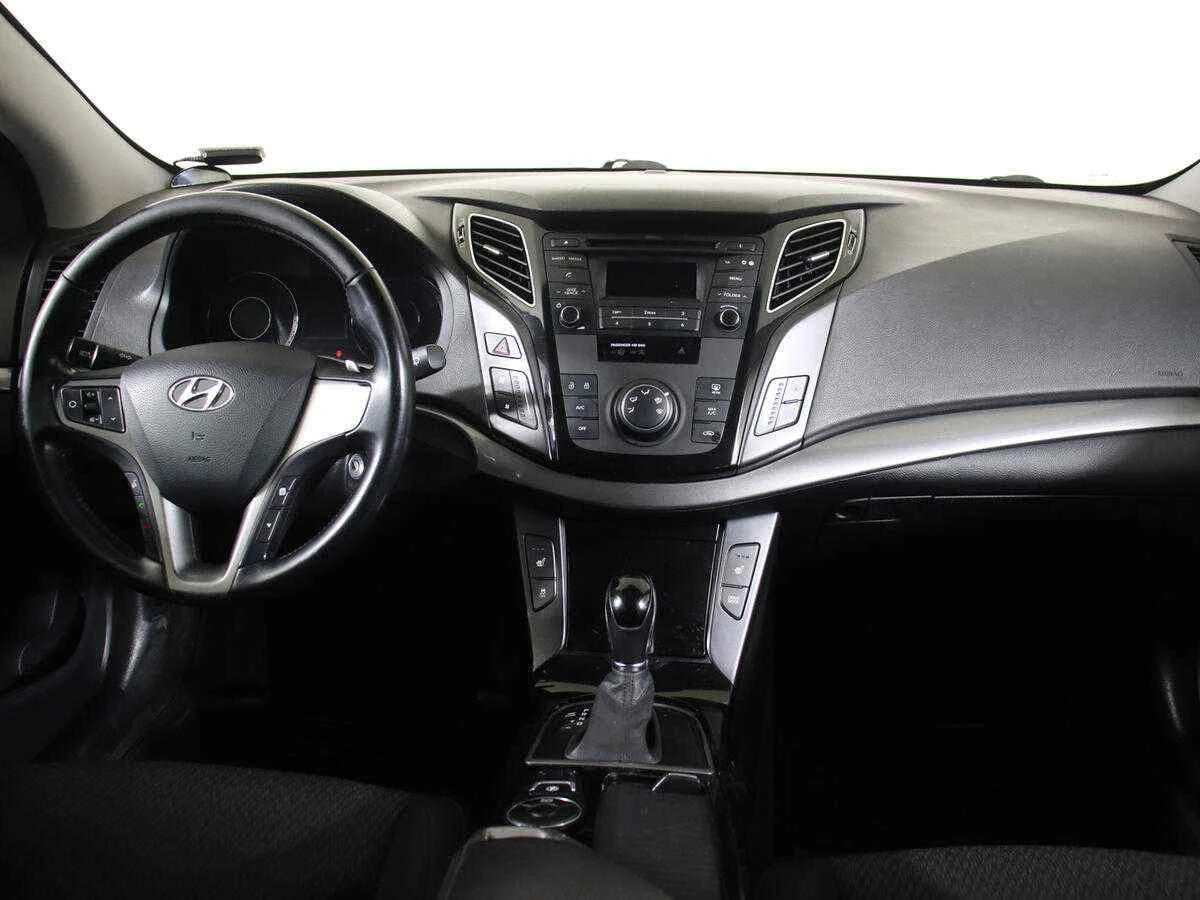 Hyundai i40, Белый, 2016, Автоматическая, 150 л.с., цена от 845 000 руб.