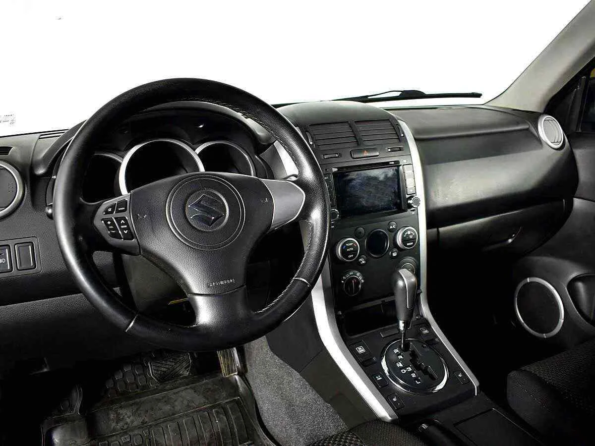 Suzuki Grand Vitara, Серый, 2011, Автоматическая, 169 л.с., цена от 579 000 руб.
