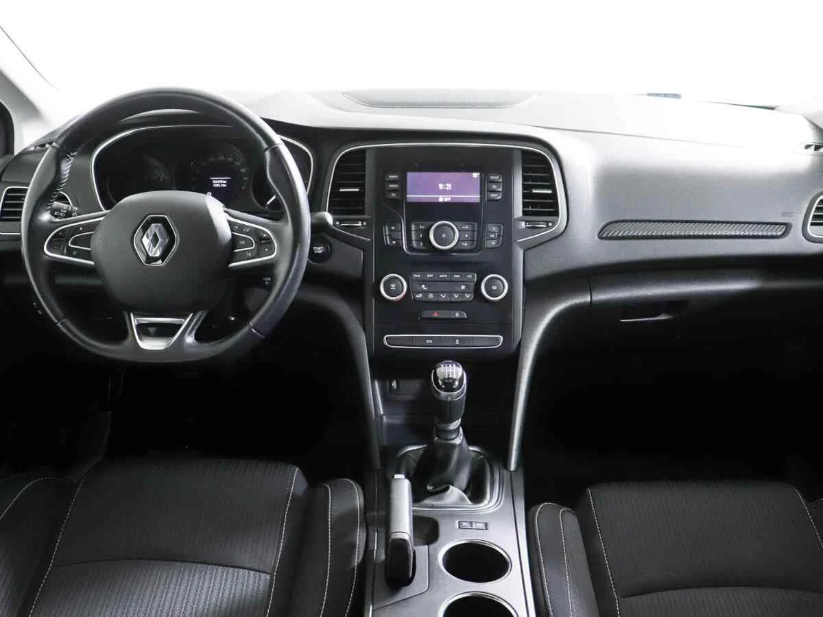 Renault Megane, Серый, 2018, Механическая, 110 л.с., цена от 790 000 руб.