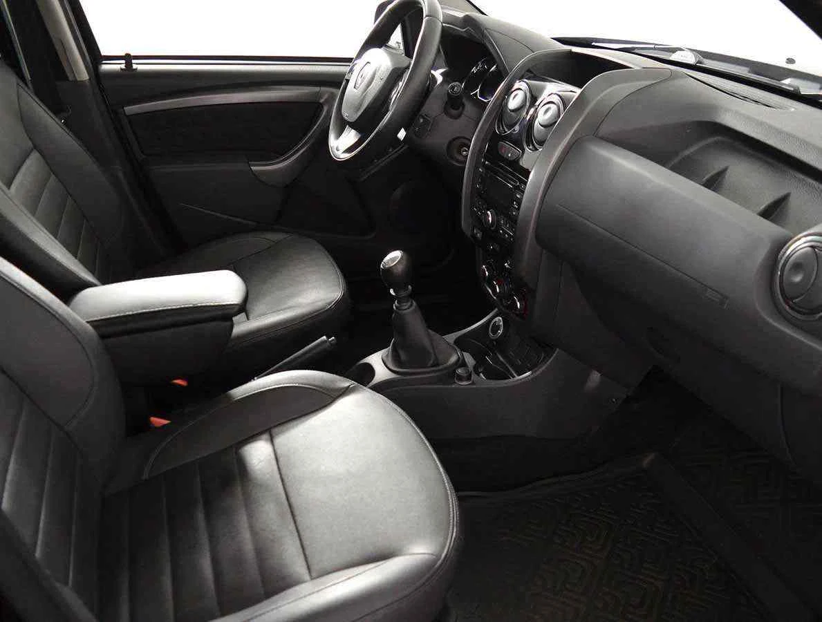 Renault Duster, Коричневый, 2016, Механическая, 143 л.с., цена от 997 000 руб.