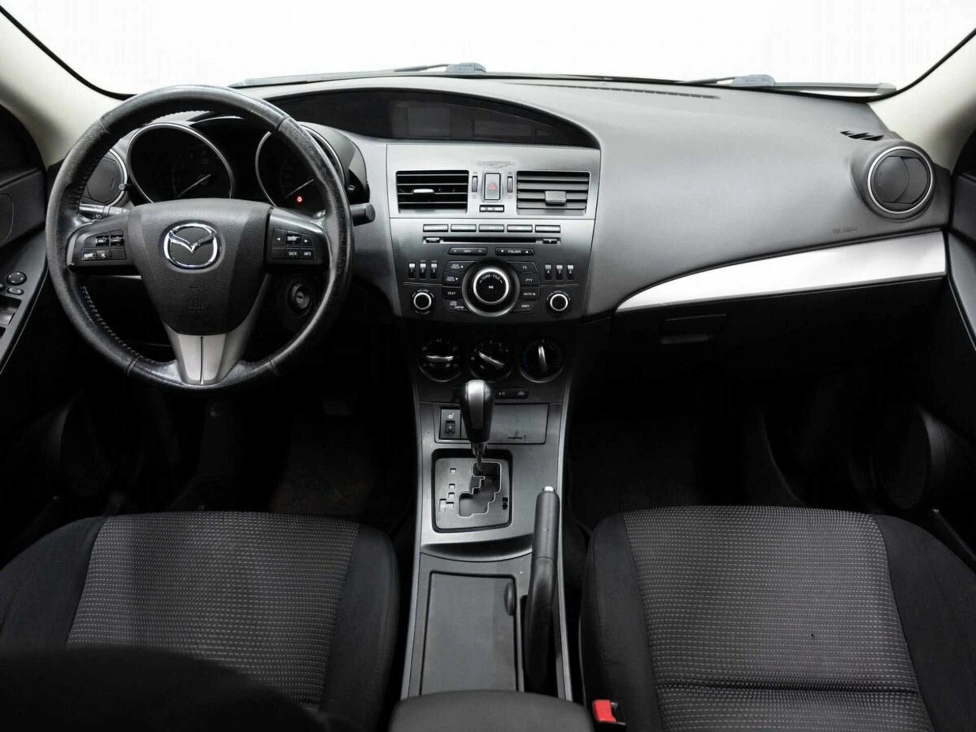MAZDA 3, Серебряный, 2012, Автоматическая, 105 л.с., цена от 608 000 руб.