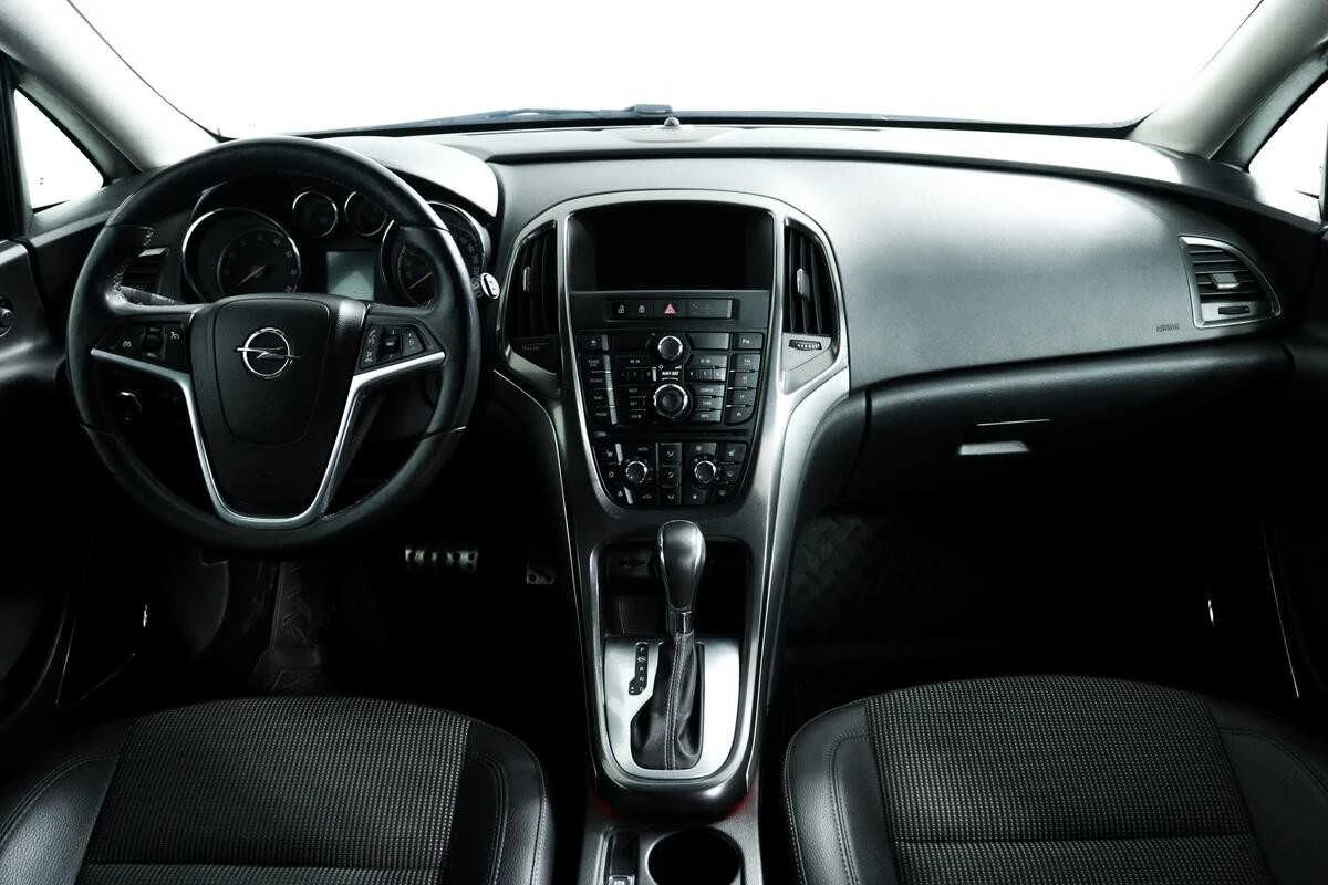 OPEL ASTRA, Серебряный, 2011, Автоматическая, 140 л.с., цена от 582 400 руб.