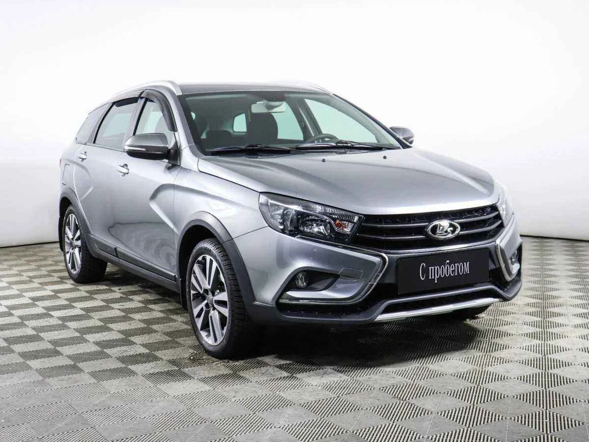 LADA Vesta SW Cross, Серебряный, 2018, Робот, 122 л.с., цена от 633 000 руб.