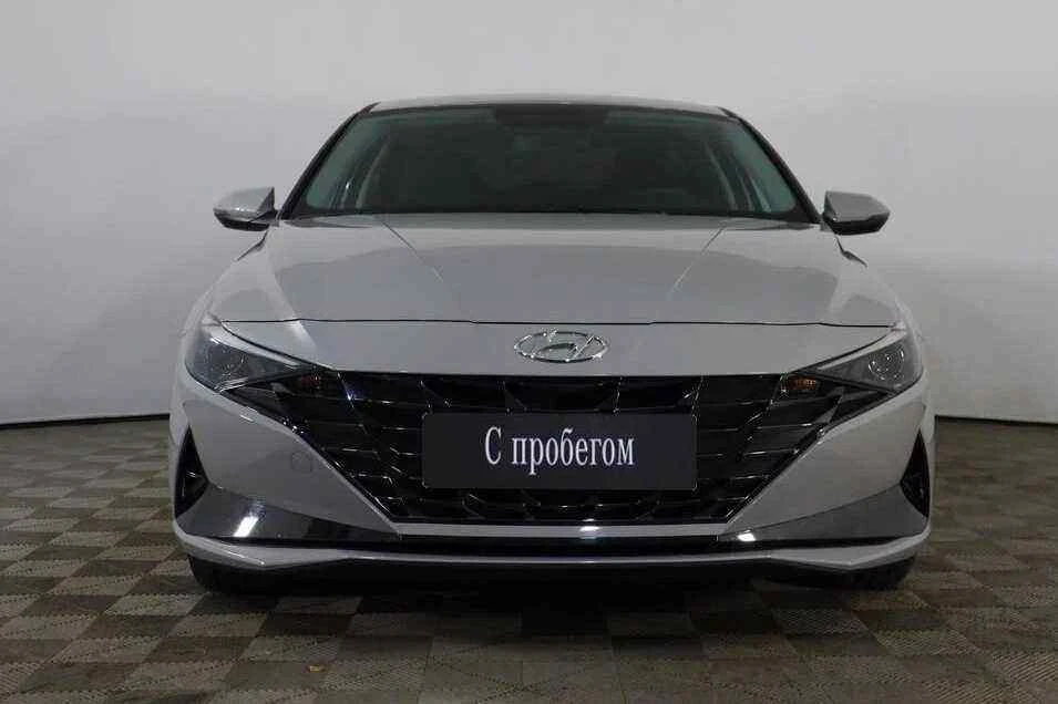 Hyundai Elantra, Серебряный, 2022, Автоматическая, 128 л.с., цена от 1 941 000 руб.