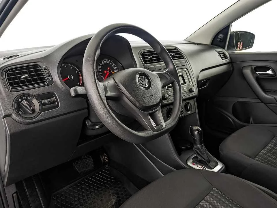 VOLKSWAGEN POLO, Белый, 2017, Автоматическая, 110 л.с., цена от 620 800 руб.