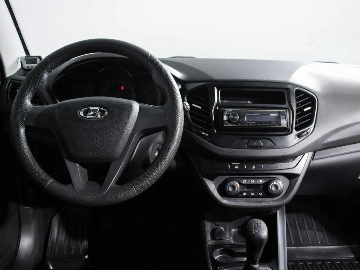 LADA VESTA, Белый, 2016, Механическая, 106 л.с., цена от 520 000 руб.