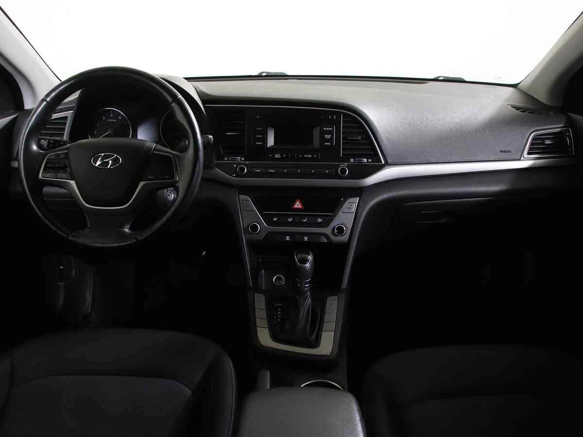 Hyundai Elantra, Красный, 2017, Автоматическая, 128 л.с., цена от 895 000 руб.
