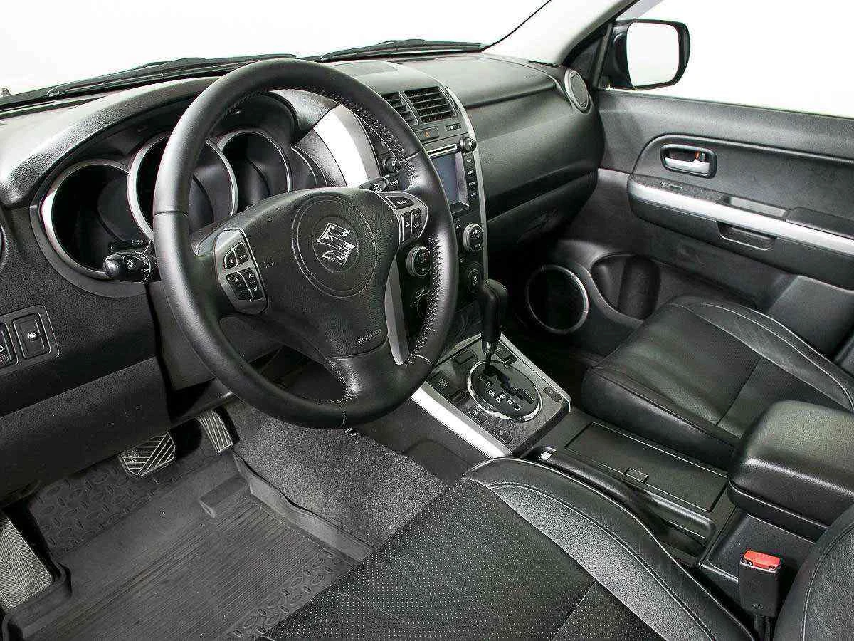 Suzuki Grand Vitara, Серый, 2011, Автоматическая, 169 л.с., цена от 635 000 руб.