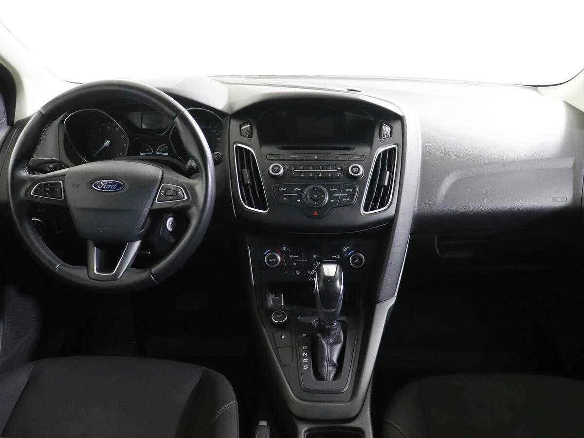 Ford Focus, Белый, 2017, Робот, 150 л.с., цена от 810 000 руб.
