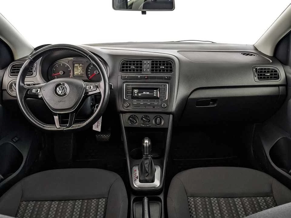 VOLKSWAGEN POLO, Белый, 2018, Автоматическая, 110 л.с., цена от 713 600 руб.