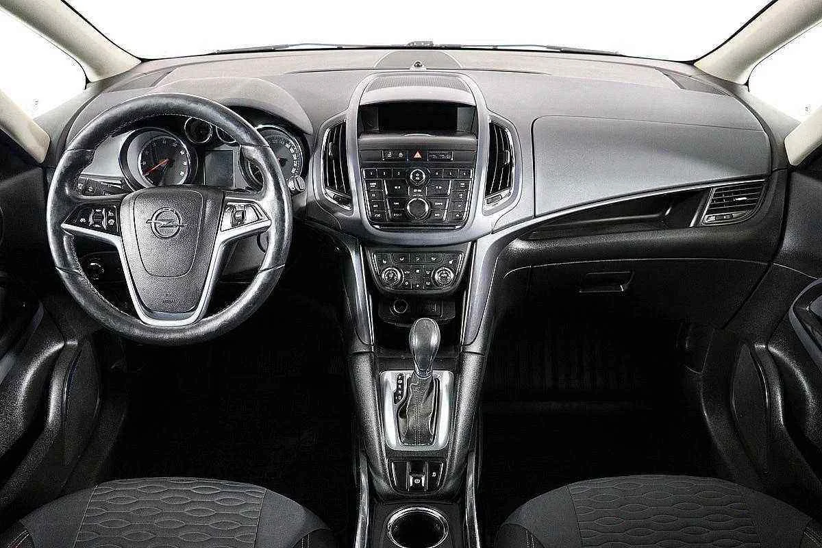 Opel Zafira, Белый, 2013, Автоматическая, 140 л.с., цена от 903 800 руб.