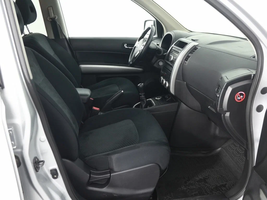 Nissan X-Trail, Серебряный, 2012, Механическая, 141 л.с., цена от 728 000 руб.
