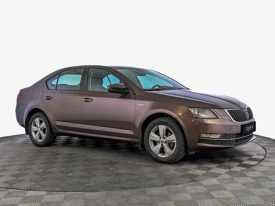 SKODA OCTAVIA, Коричневый, 2018, Робот, 150 л.с., цена от 1 279 200 руб.