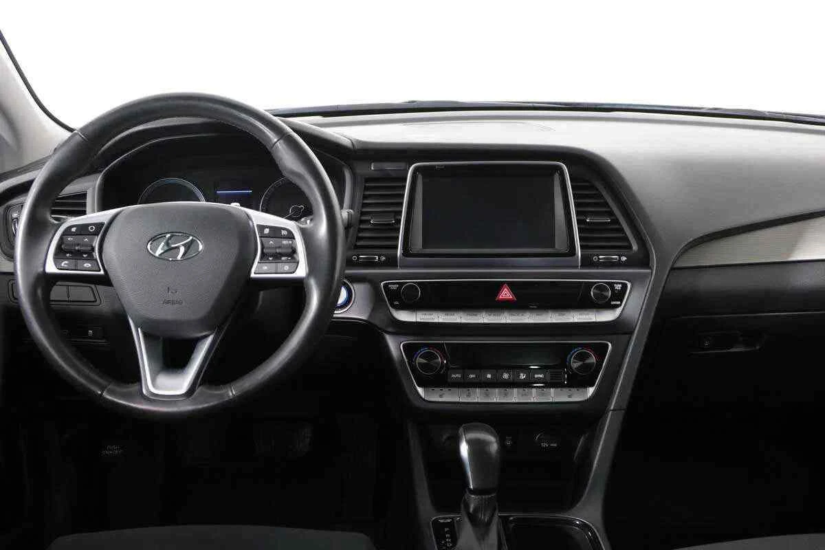 Hyundai Sonata, Синий, 2018, Автоматическая, 150 л.с., цена от 1 165 000 руб.