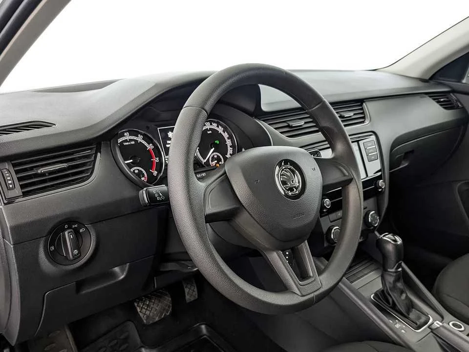 SKODA OCTAVIA, Белый, 2020, Автоматическая, 110 л.с., цена от 1 129 600 руб.