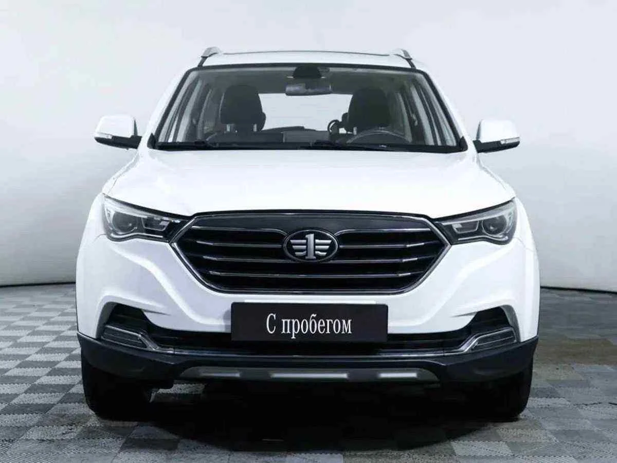 FAW Besturn X40, Белый, 2020, Автоматическая, 108 л.с., цена от 1 300 000 руб.