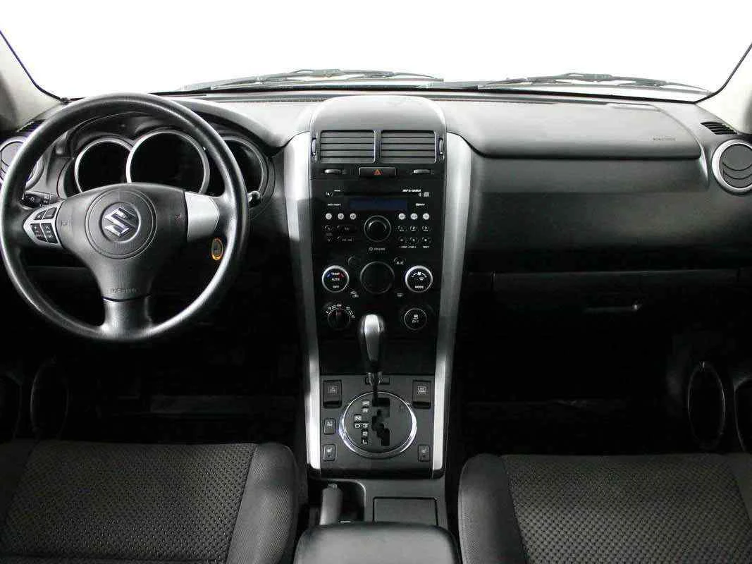 Suzuki Grand Vitara, Черный, 2011, Автоматическая, 169 л.с., цена от 548 000 руб.