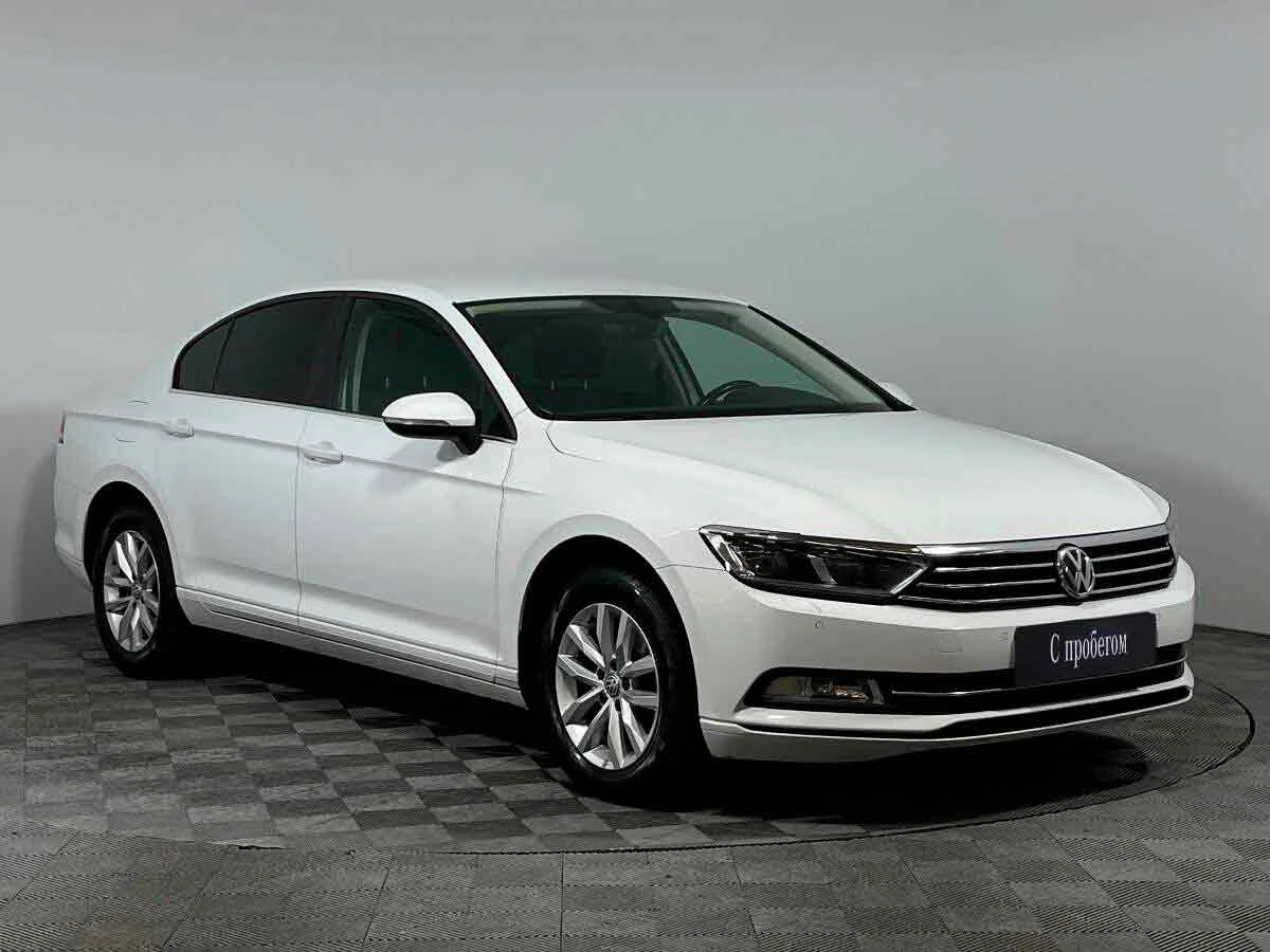 VOLKSWAGEN PASSAT, Белый, 2016, Робот, 180 л.с., цена от 1 088 000 руб.
