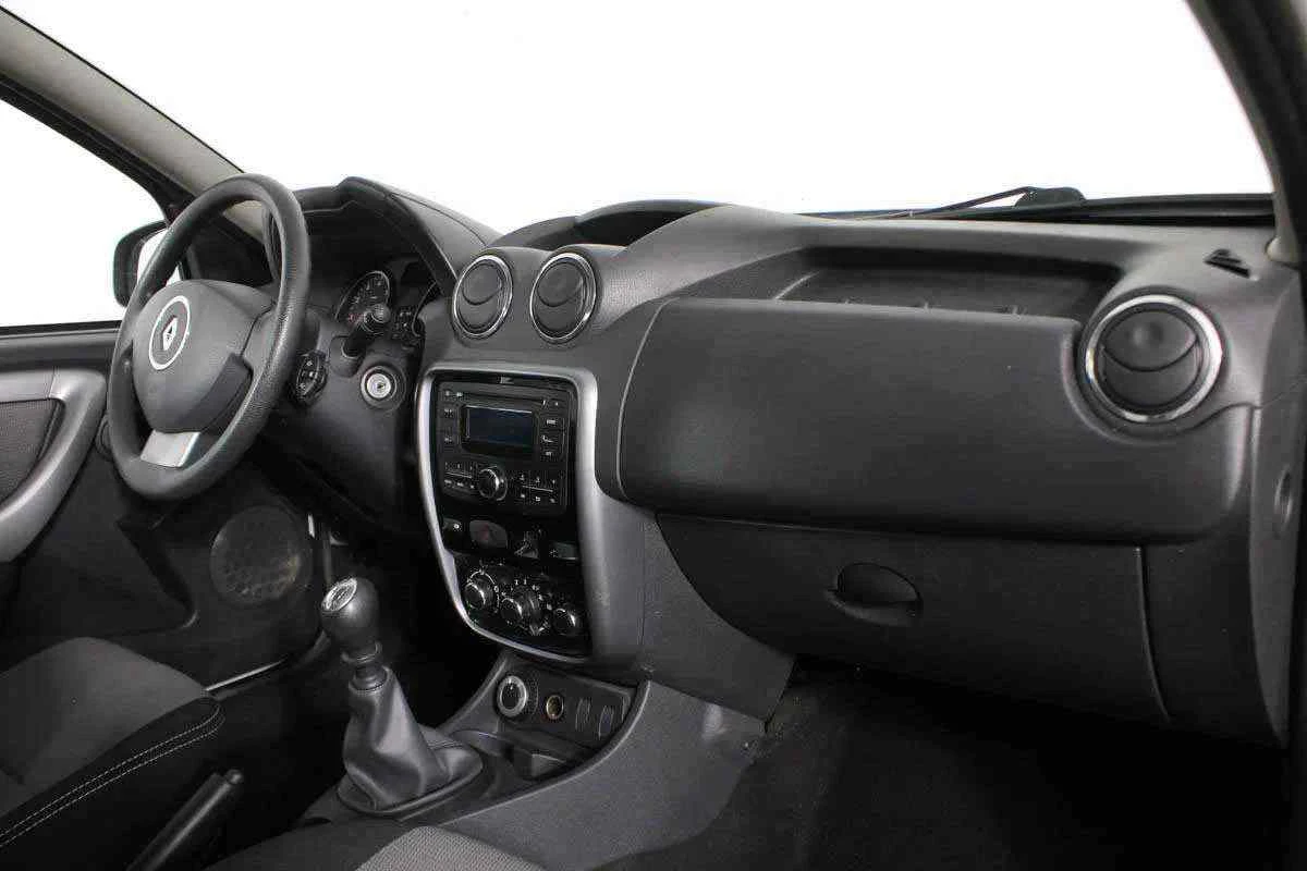 Renault Duster, Серебряный, 2013, Механическая, 135 л.с., цена от 575 000 руб.