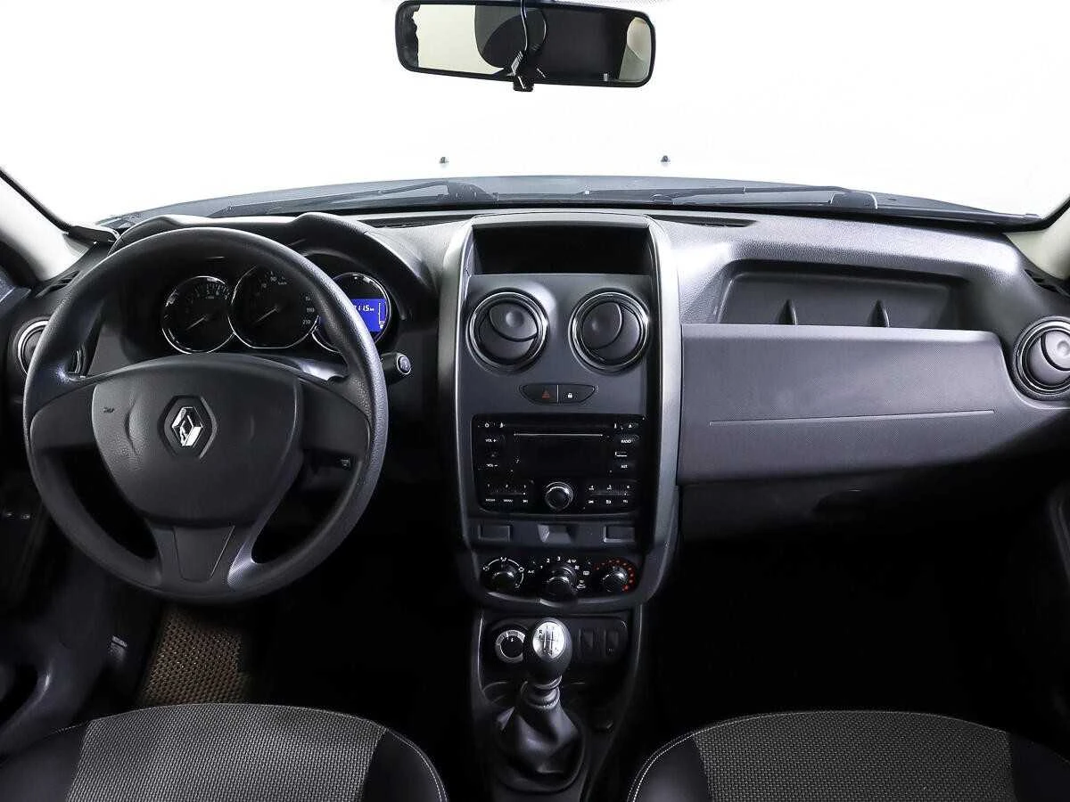 RENAULT DUSTER, Серебряный, 2015, Механическая, 109 л.с., цена от 966 400 руб.