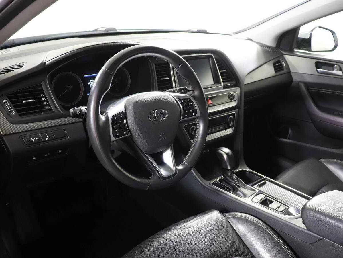 Hyundai Sonata, Белый, 2018, Автоматическая, 150 л.с., цена от 1 215 000 руб.