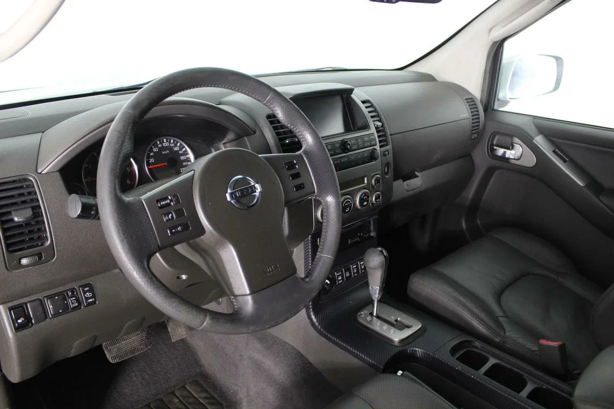 Nissan Pathfinder, Серебряный, 2005, Автоматическая, 174 л.с., цена от 505 000 руб.