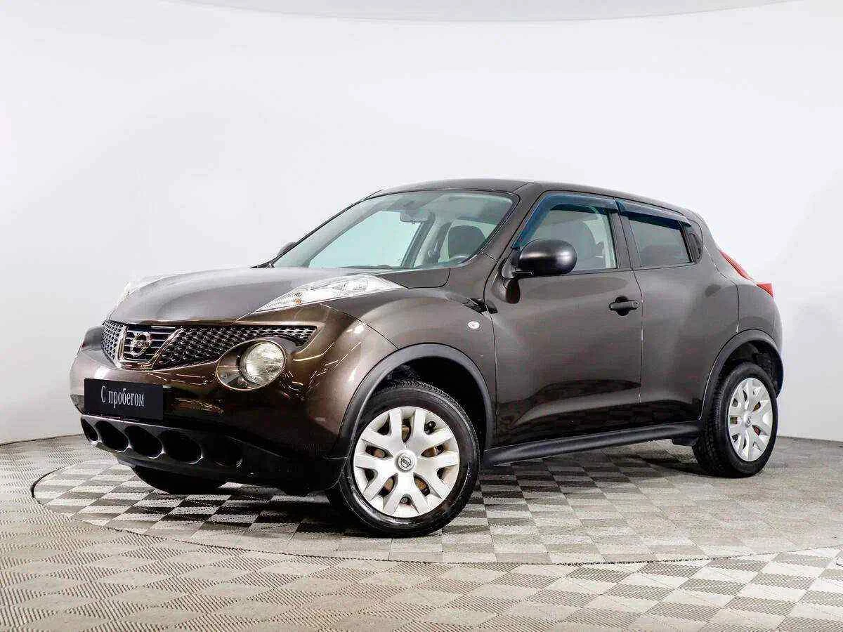 Nissan Juke, Коричневый, 2013, Вариатор, 117 л.с., цена от 863 000 руб.