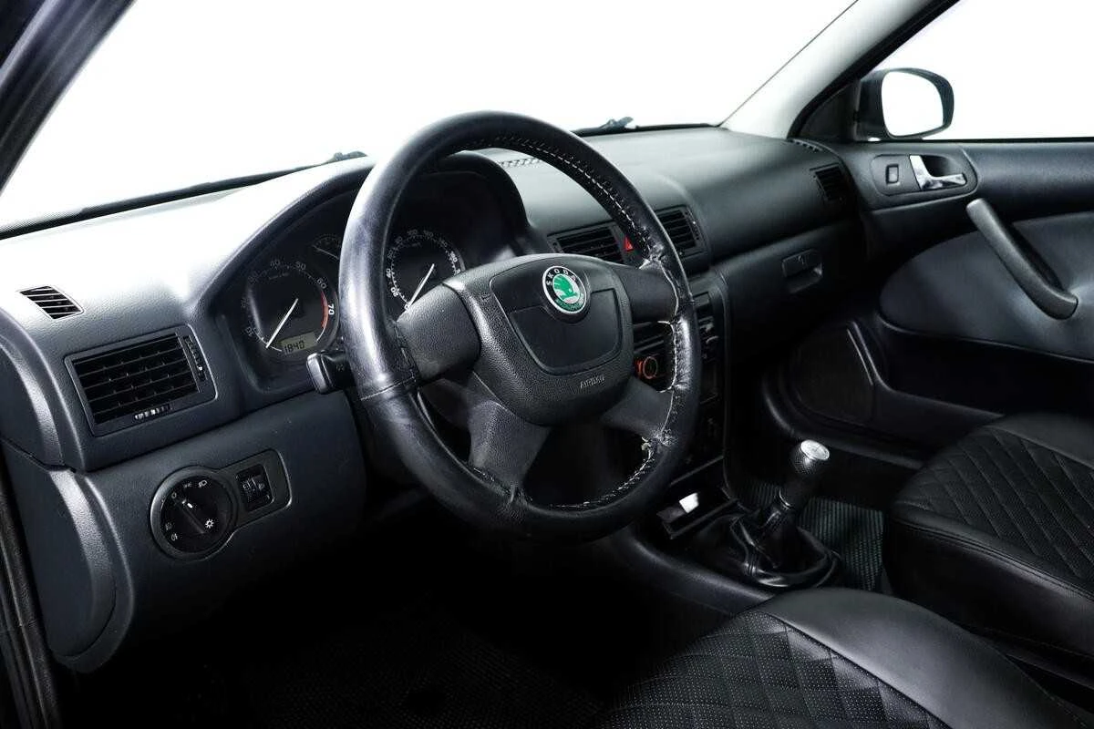 SKODA OCTAVIA, Черный, 2010, Механическая, 75 л.с., цена от 280 000 руб.
