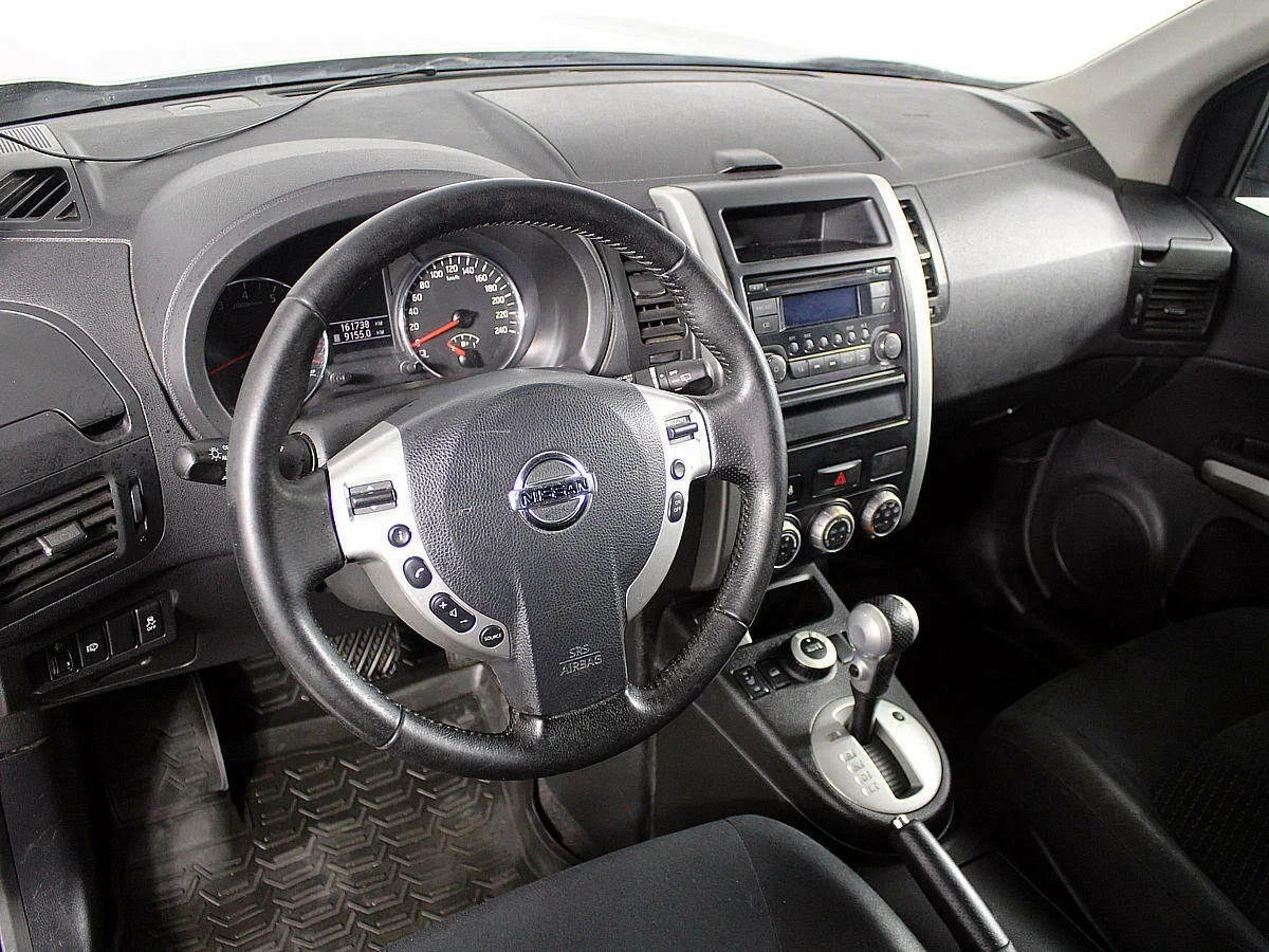 Nissan X-Trail, Серебряный, 2014, Вариатор, 141 л.с., цена от 886 500 руб.