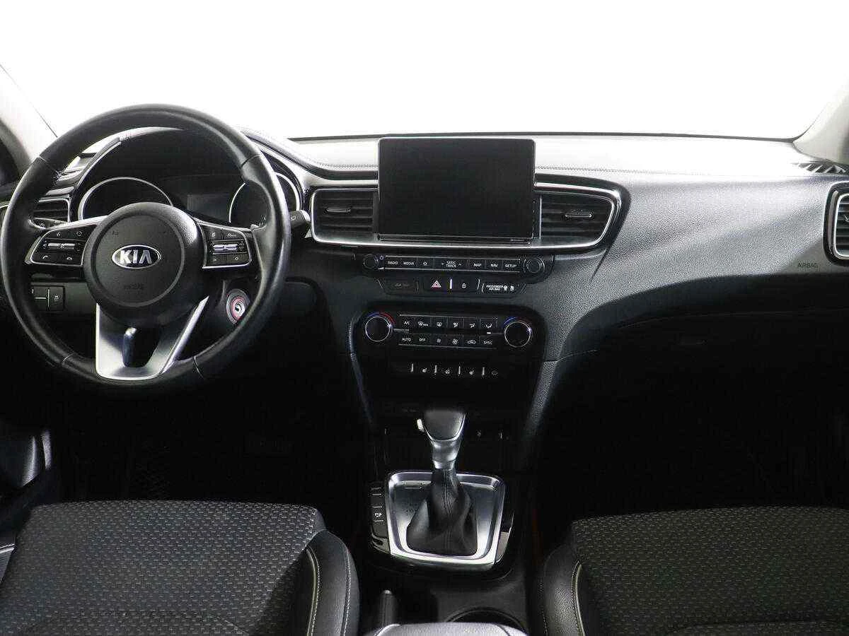 KIA Ceed, Серый, 2018, Робот, 140 л.с., цена от 980 000 руб.
