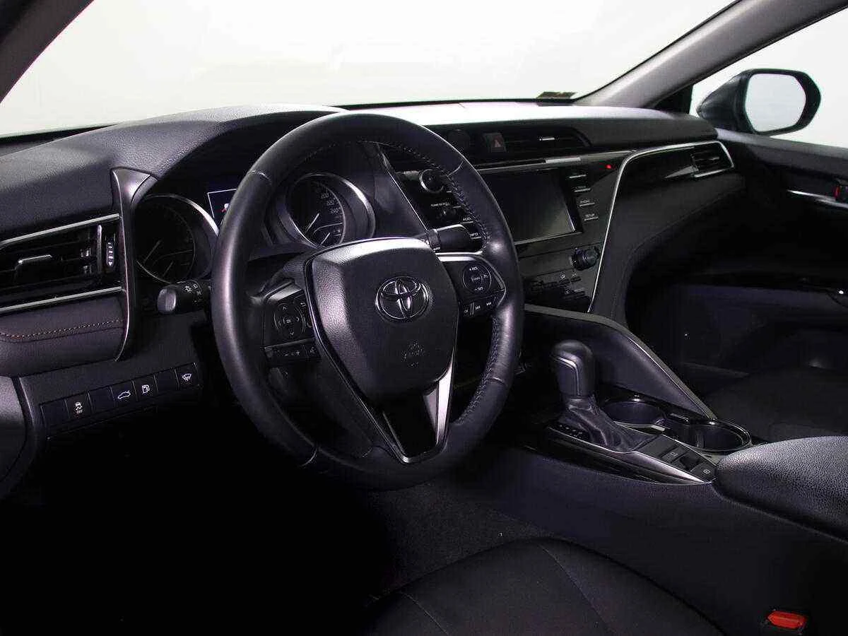 Toyota Camry, Синий, 2018, Автоматическая, 181 л.с., цена от 1 579 000 руб.