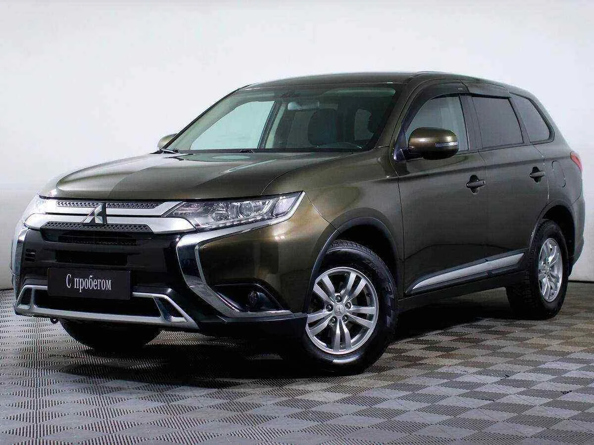Mitsubishi Outlander, Зеленый, 2018, Автоматическая, 146 л.с., цена от 1 325 000 руб.