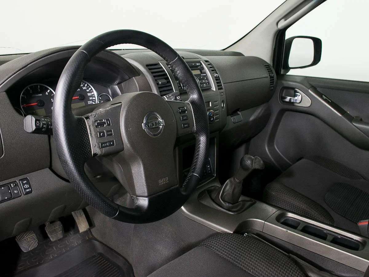 Nissan Pathfinder, Серебряный, 2009, Механическая, 174 л.с., цена от 870 000 руб.