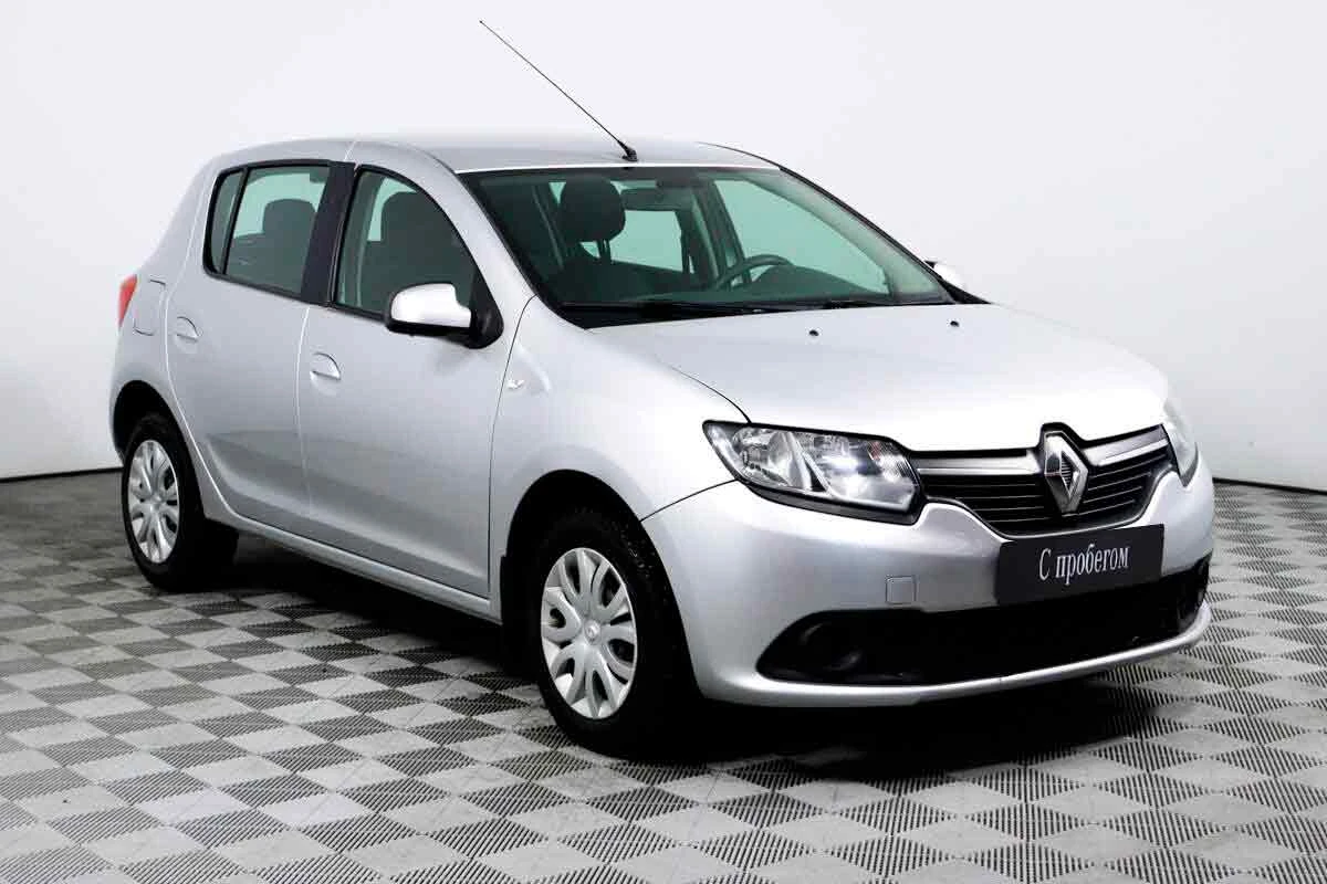 RENAULT SANDERO, Серебряный, 2016, Робот, 82 л.с., цена от 628 000 руб.