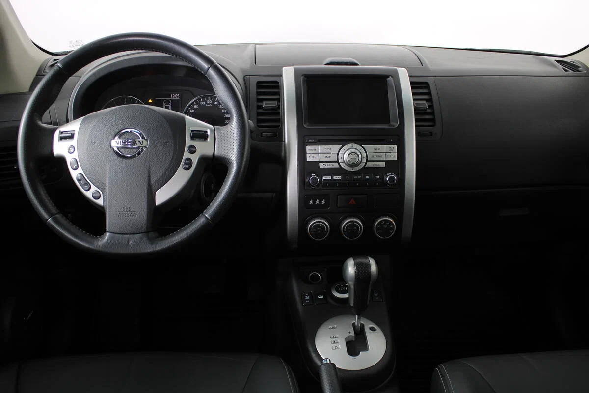 Nissan X-Trail, Черный, 2012, Вариатор, 169 л.с., цена от 645 000 руб.