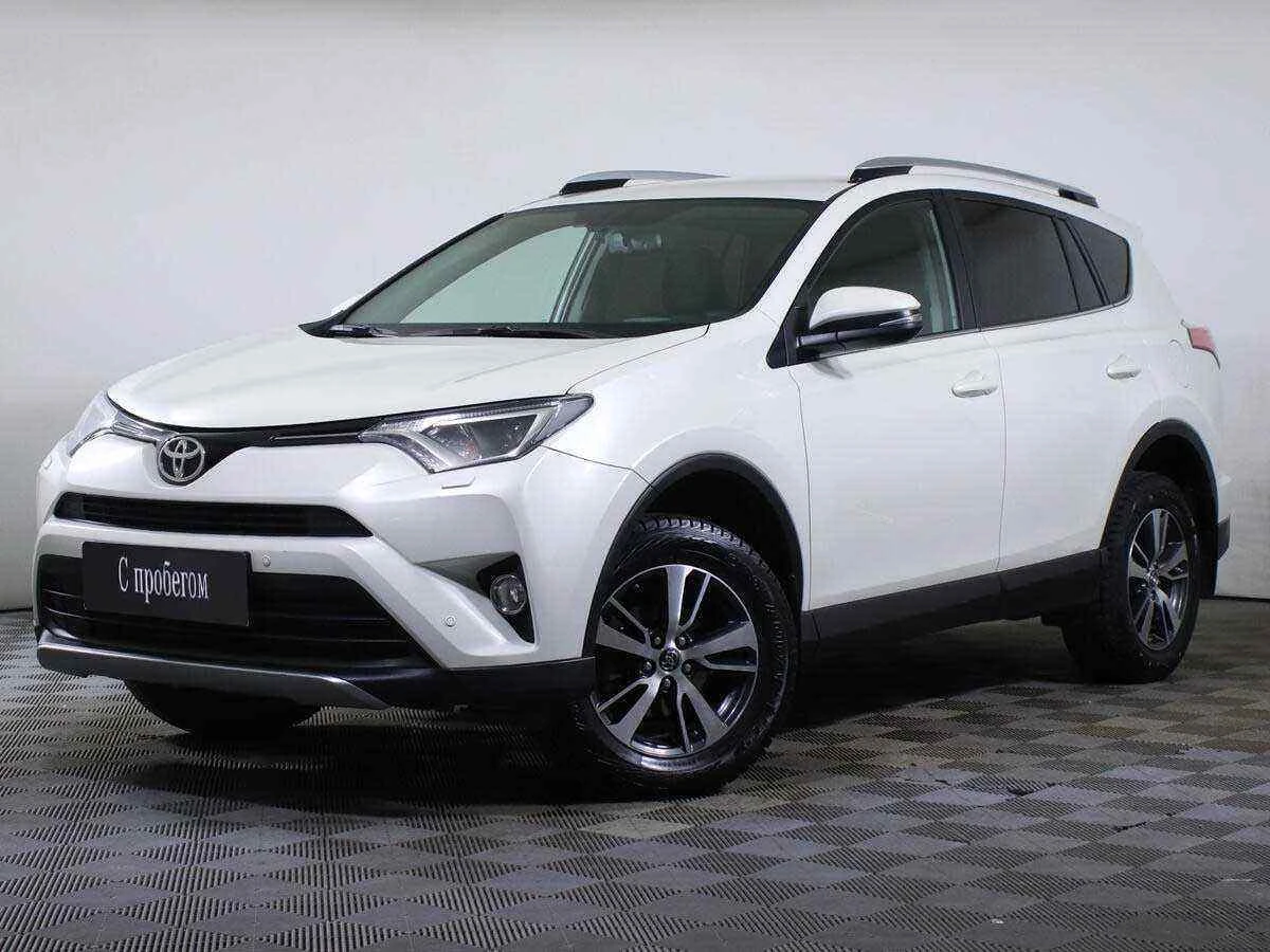 Toyota RAV 4, Белый, 2017, Вариатор, 146 л.с., цена от 1 598 000 руб.