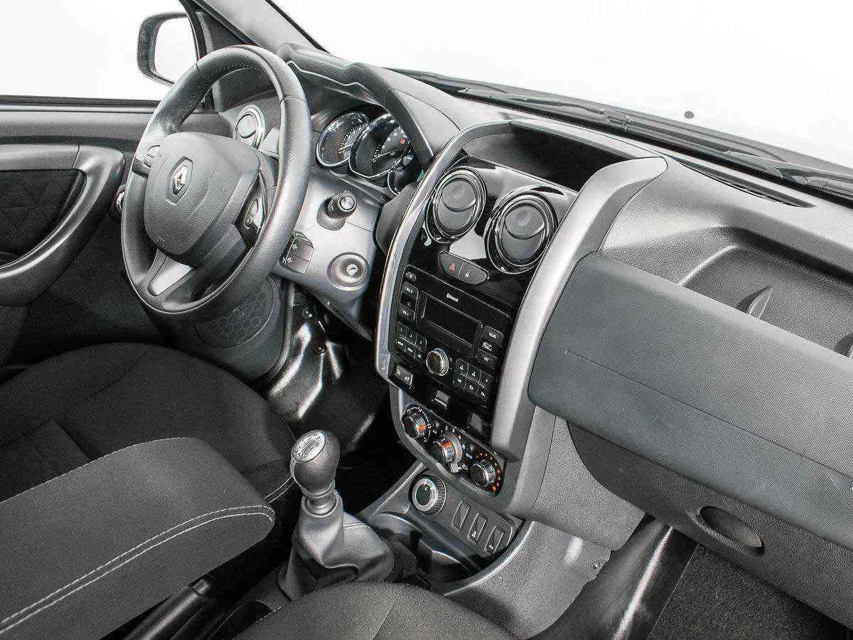 Renault Duster, Коричневый, 2017, Механическая, 143 л.с., цена от 1 290 000 руб.