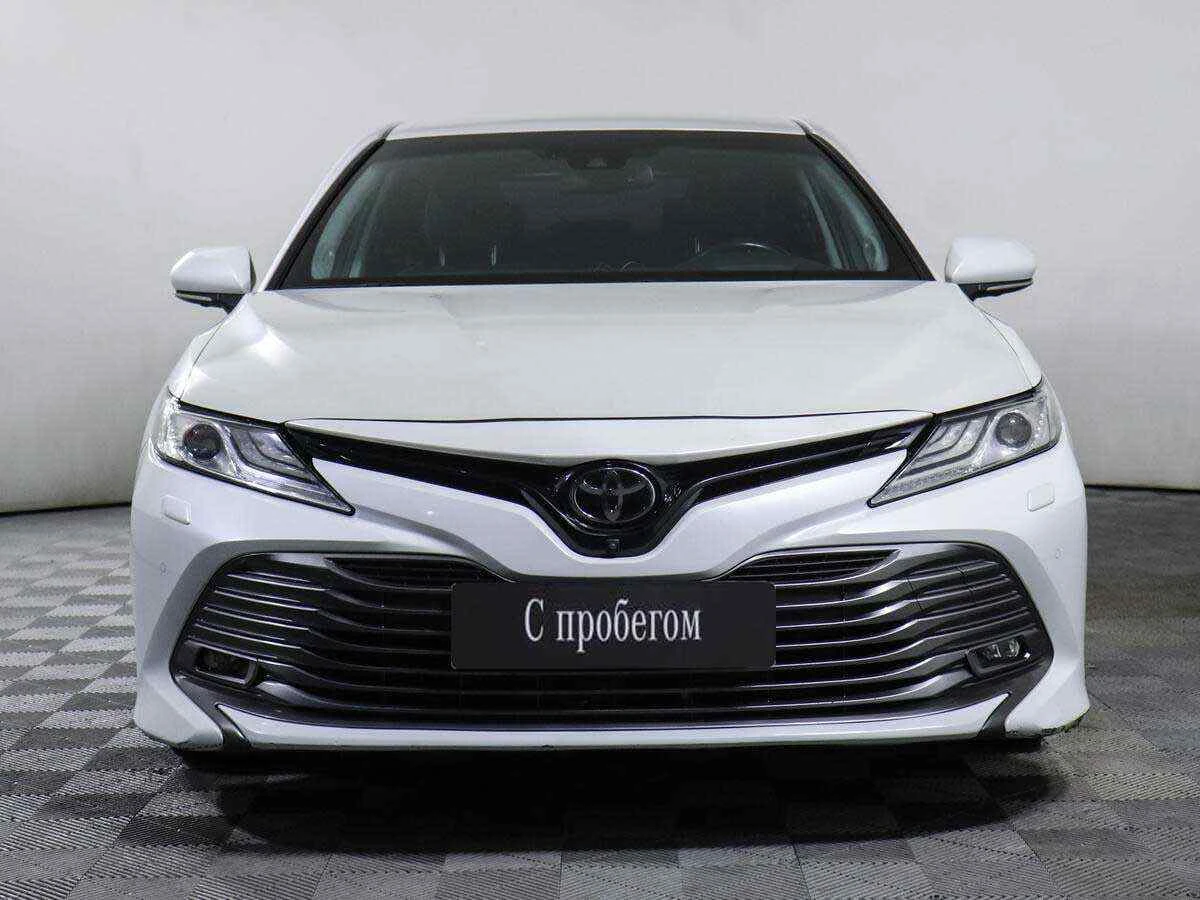 Toyota Camry, Белый, 2018, Автоматическая, 249 л.с., цена от 2 220 000 руб.
